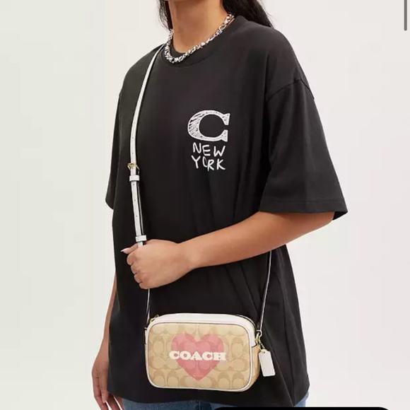 New💕Coach Mini Jamie Camera Bag In Signature Canvas With Heart Print - Picture 4 of 5